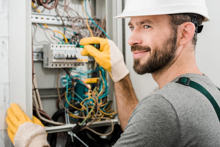 Los Angeles electrician