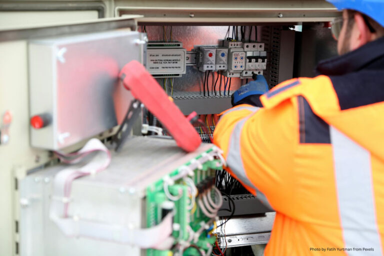 electrical services in Los Angeles, CA